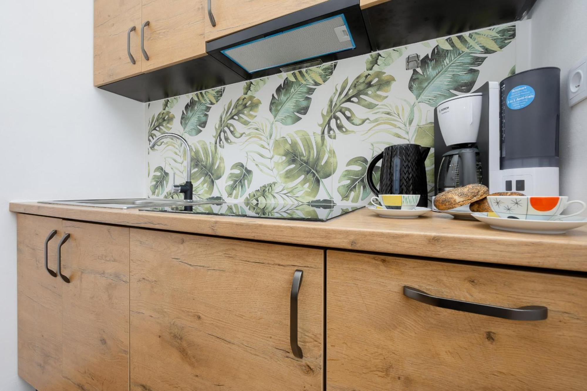Spacious Apartment For 6 People Near The Old Town By Noclegi Renters Warszawa Exteriör bild
